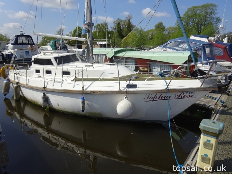 2006 Bruce Roberts 25 Adventurer Pilothouse
