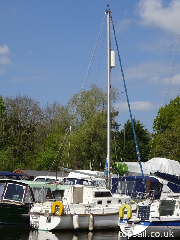 2006 Bruce Roberts 25 Adventurer Pilothouse