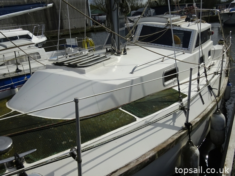 2006 Bruce Roberts 25 Adventurer Pilothouse