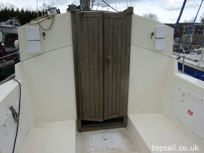 2006 Bruce Roberts 25 Adventurer Pilothouse