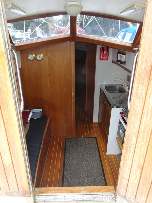 2006 Bruce Roberts 25 Adventurer Pilothouse