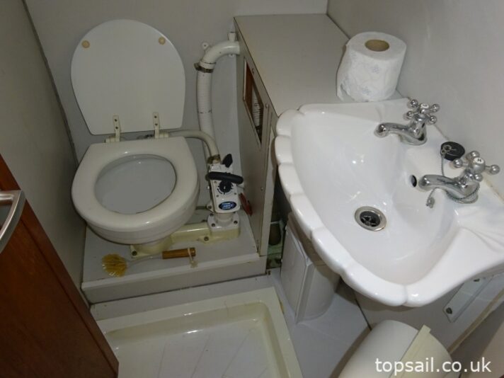 2006 Bruce Roberts 25 Adventurer Pilothouse