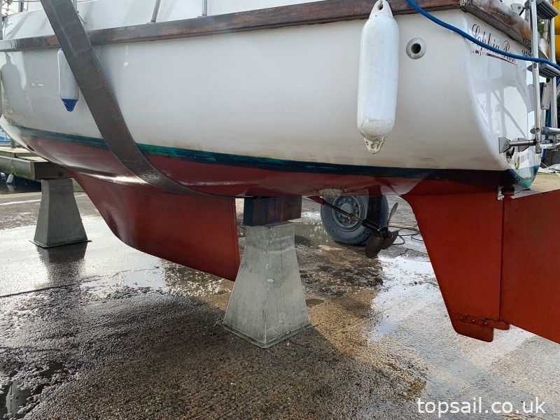 2006 Bruce Roberts 25 Adventurer Pilothouse