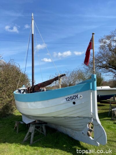 1982 Clinker Lugsail Crab Boat