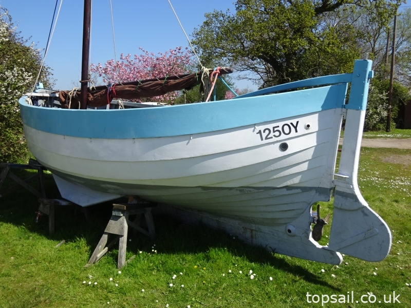 1982 Clinker Lugsail Crab Boat