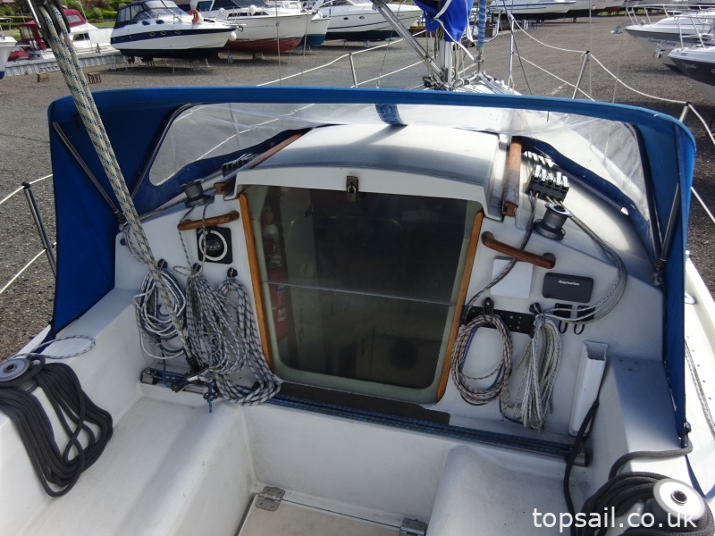 1989 Pegasus 800 (Wing Keel, Separate Heads Compartment!)