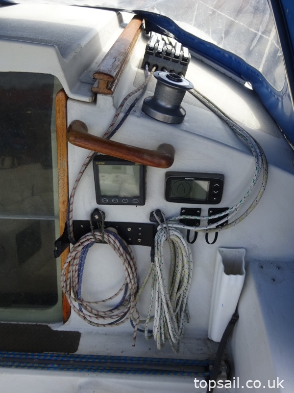 1989 Pegasus 800 (Wing Keel, Separate Heads Compartment!)
