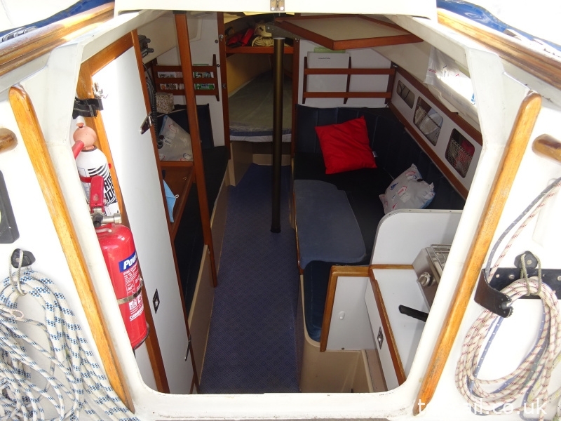 1989 Pegasus 800 (Wing Keel, Separate Heads Compartment!)