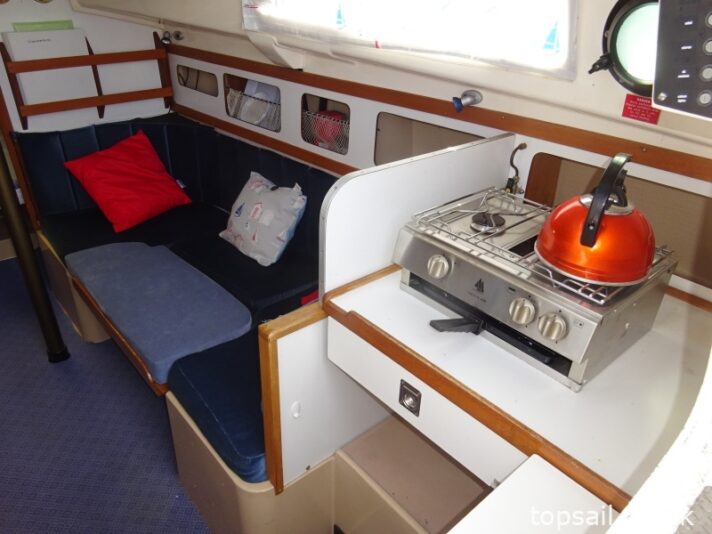 1989 Pegasus 800 (Wing Keel, Separate Heads Compartment!)
