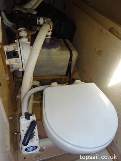 1989 Pegasus 800 (Wing Keel, Separate Heads Compartment!)