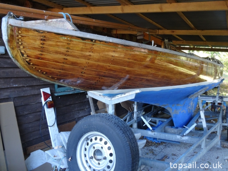 Broads One Design (BOD, Brown Boat) & Trailer