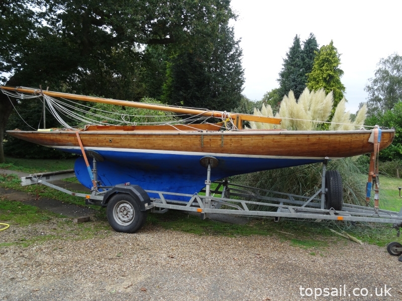 Broads One Design (BOD, Brown Boat) & Trailer
