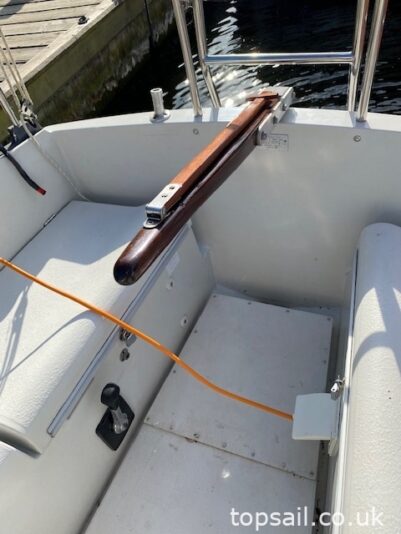 1987 Pegasus 700 (Shallow Fin, Diesel Inboard!)