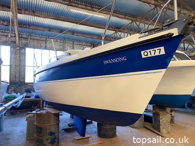 1987 Pegasus 700 (Shallow Fin, Diesel Inboard!)
