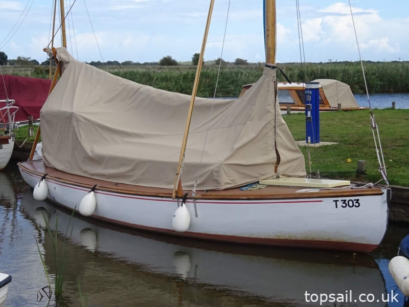 1934 Chumley & Hawke Ranger Class Sailing Cruiser