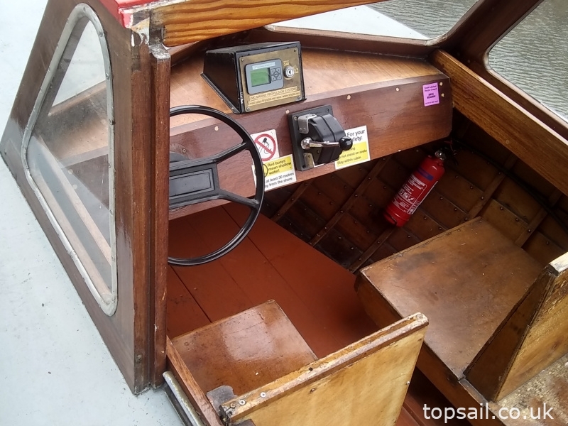 1950 Electric Traditional Dayboat