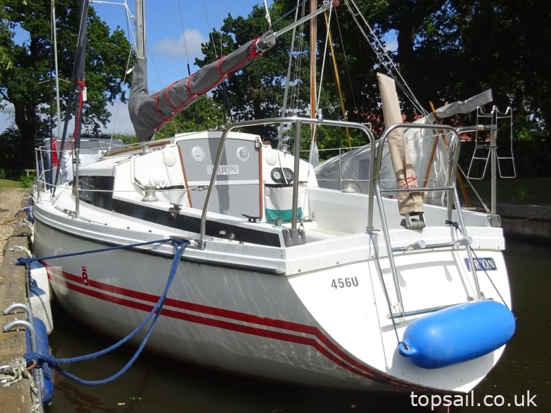 1983 Pegasus 800 (Lifting Keel)