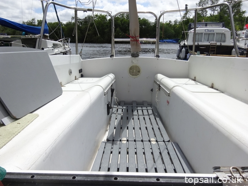 1983 Pegasus 800 (Lifting Keel)