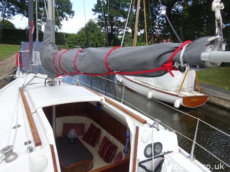 1983 Pegasus 800 (Lifting Keel)