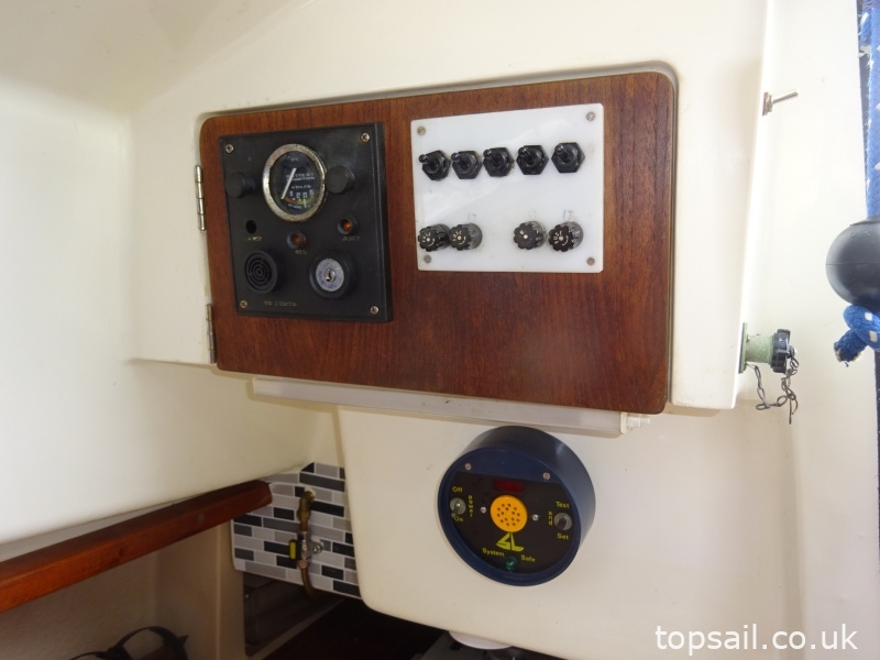 1983 Pegasus 800 (Lifting Keel)
