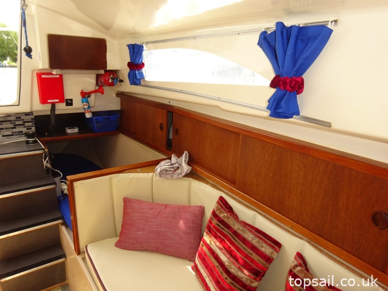 1983 Pegasus 800 (Lifting Keel)
