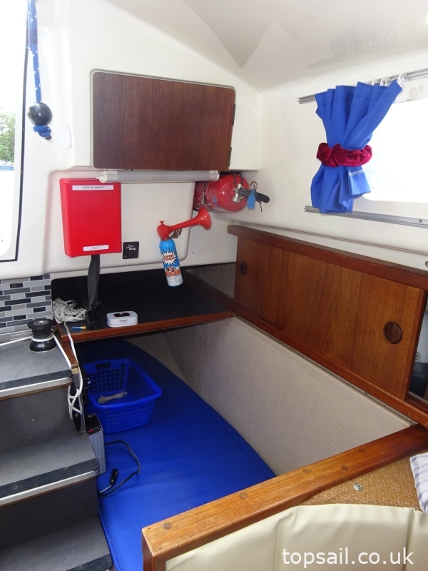 1983 Pegasus 800 (Lifting Keel)
