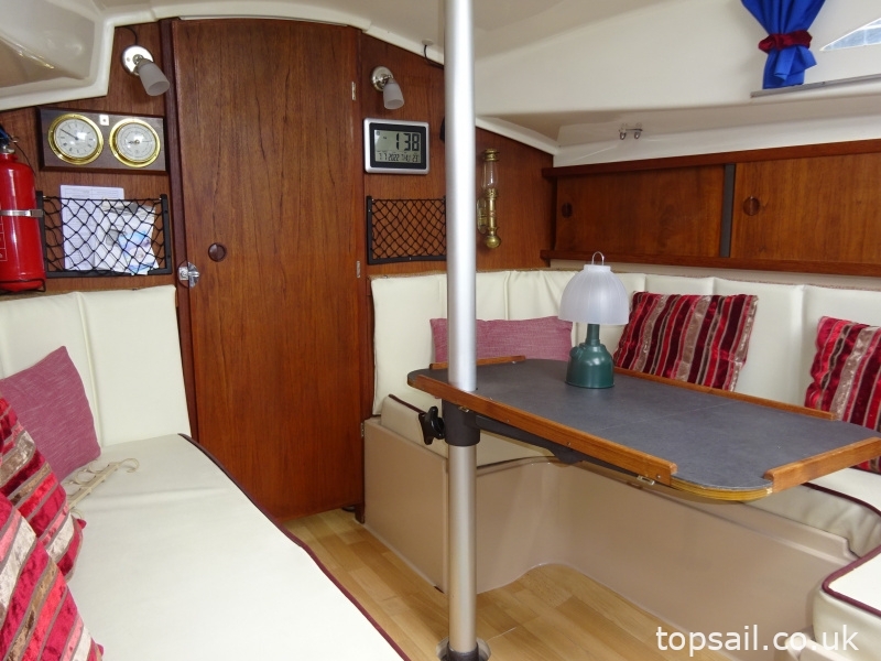 1983 Pegasus 800 (Lifting Keel)
