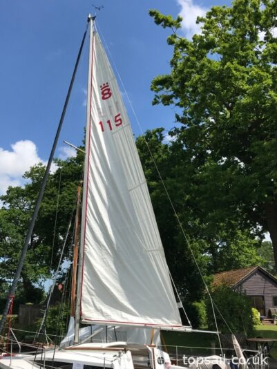 1983 Pegasus 800 (Lifting Keel)