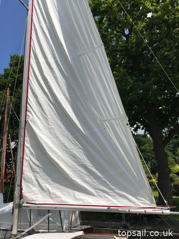 1983 Pegasus 800 (Lifting Keel)