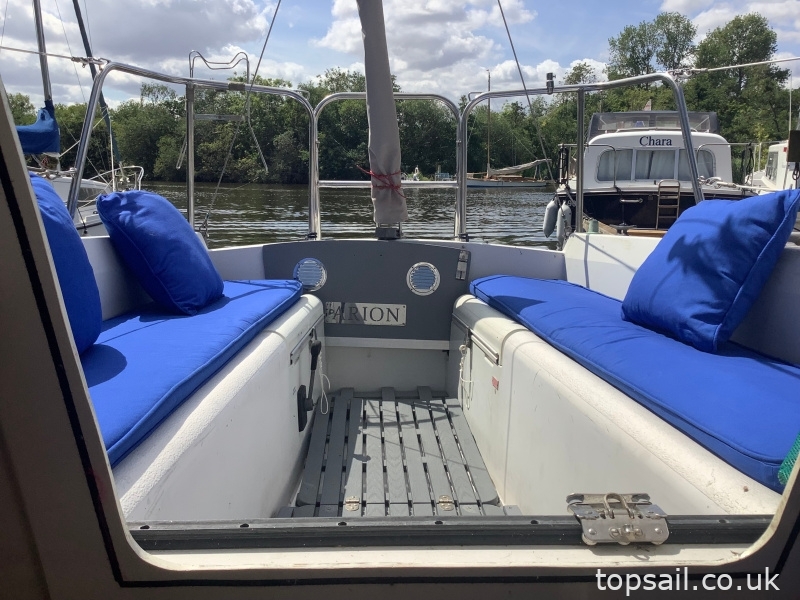 1983 Pegasus 800 (Lifting Keel)
