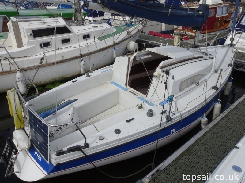 1986 Pegasus 700 (Shallow Fin Keel)