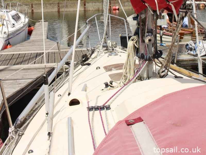 1982 Achilles 9 metre