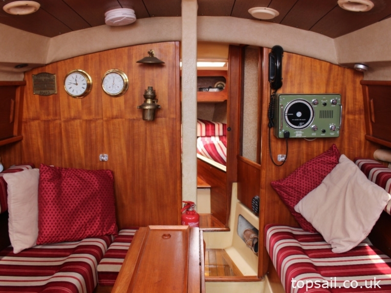1982 Achilles 9 metre