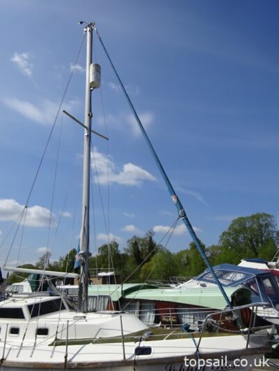 2006 Bruce Roberts 25 Adventurer Pilothouse