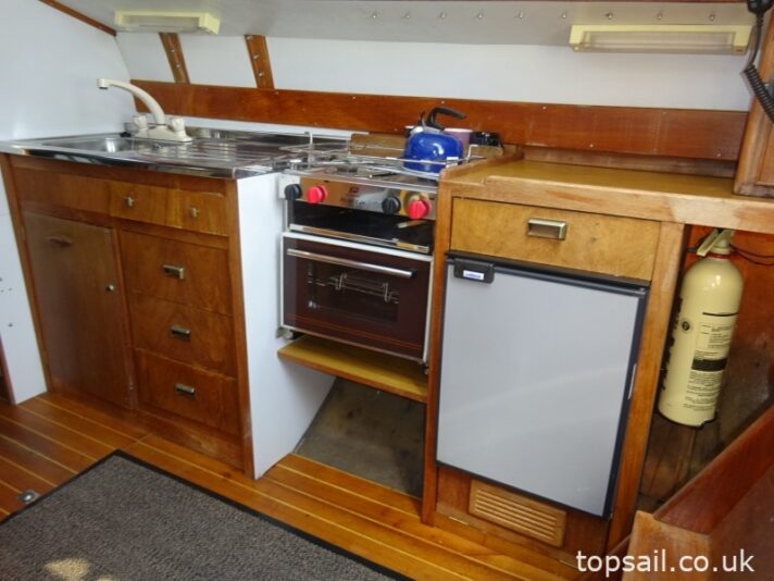 2006 Bruce Roberts 25 Adventurer Pilothouse