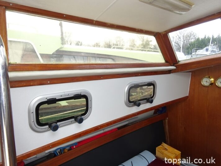 2006 Bruce Roberts 25 Adventurer Pilothouse