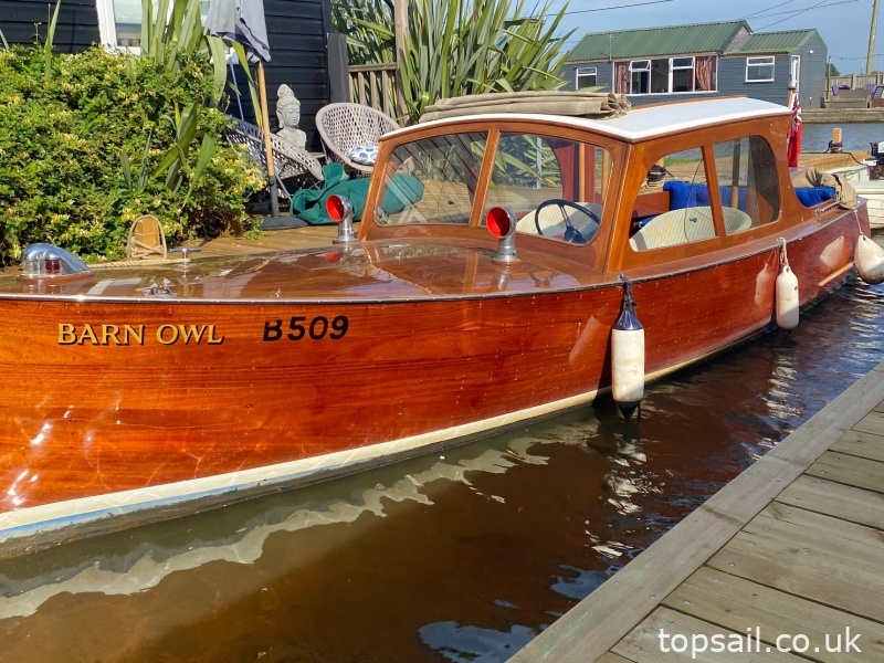 Classic River Launch/Dayboat