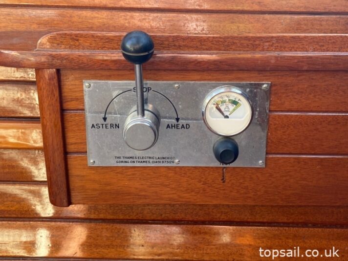 Classic River Launch/Dayboat