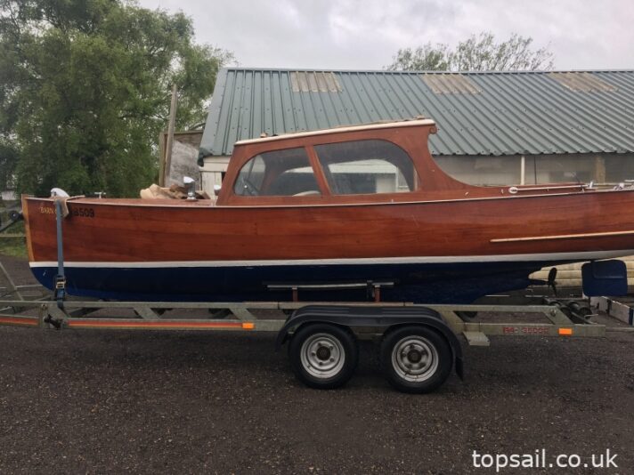 Classic River Launch/Dayboat