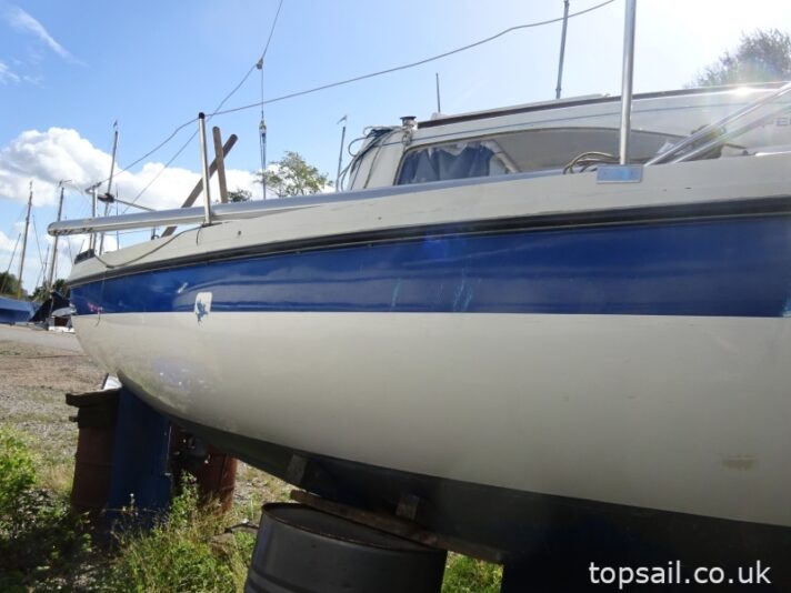 1987 Pegasus 700 (Shallow Fin)