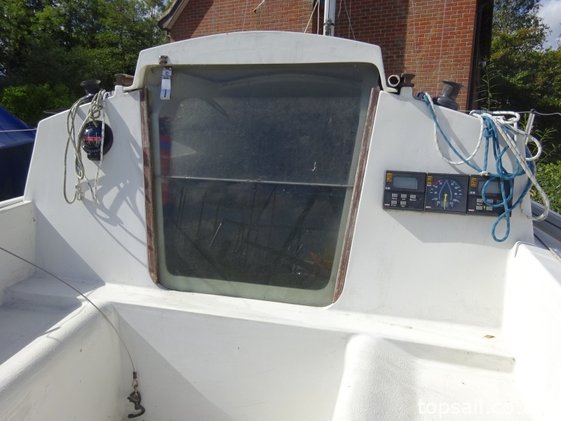 1987 Pegasus 700 (Shallow Fin)