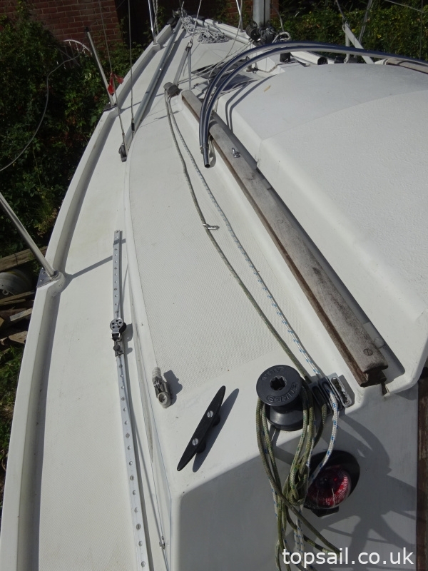1987 Pegasus 700 (Shallow Fin)