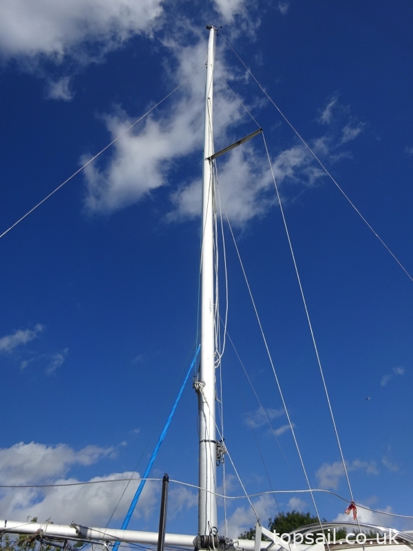 1987 Pegasus 700 (Shallow Fin)