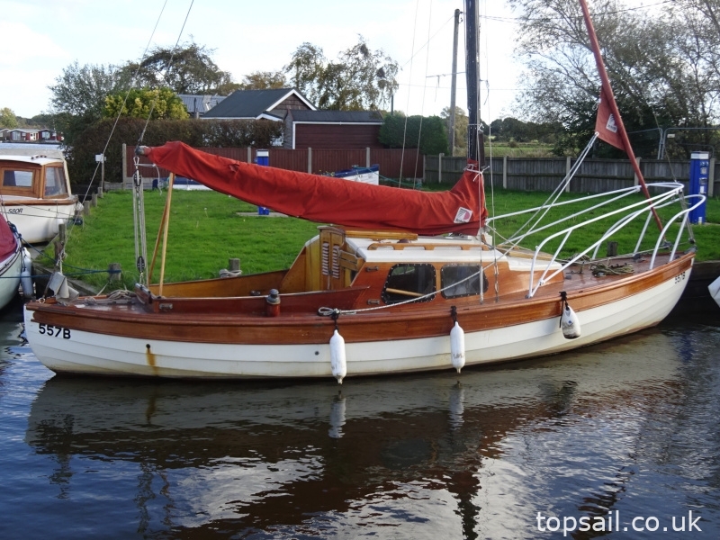 1957 Easticks Stock 21 Sailing Cruiser