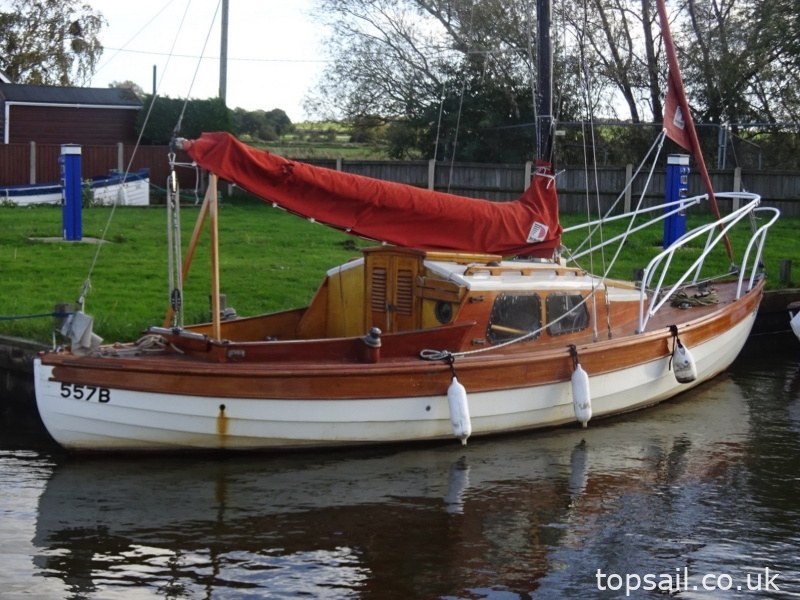 1957 Easticks Stock 21 Sailing Cruiser