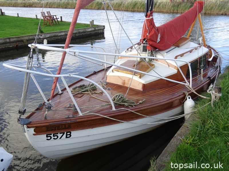 1957 Easticks Stock 21 Sailing Cruiser