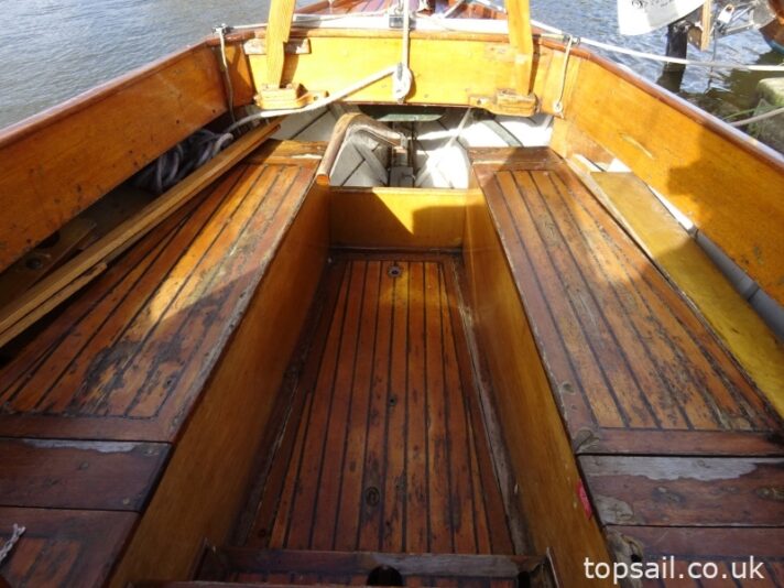 1957 Easticks Stock 21 Sailing Cruiser