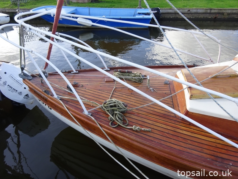1957 Easticks Stock 21 Sailing Cruiser