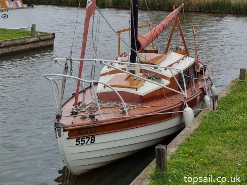 1957 Easticks Stock 21 Sailing Cruiser