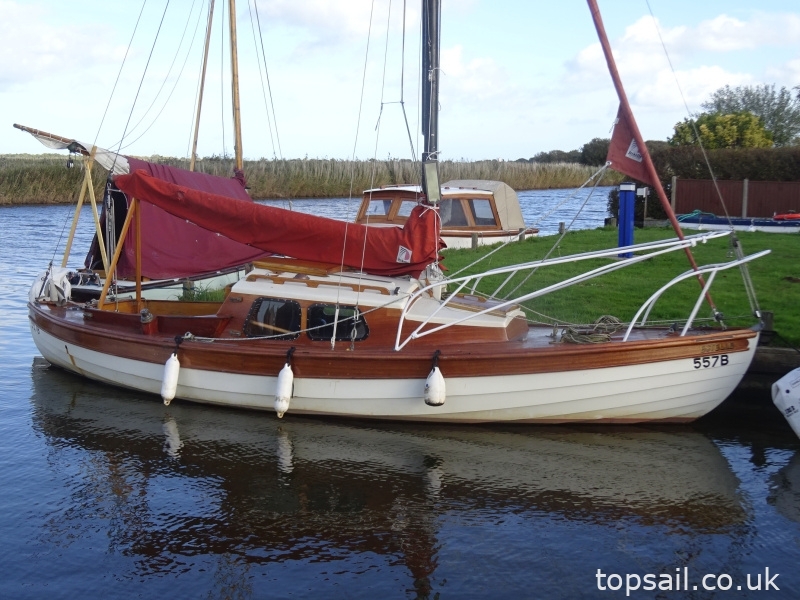 1957 Easticks Stock 21 Sailing Cruiser